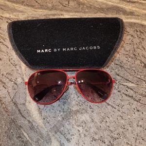 Red frame/black gradient Marc by Marc Jacobs Aviator sunglasses